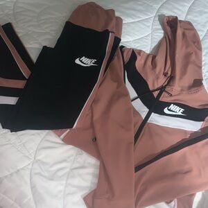 Nike workout set large / extra large